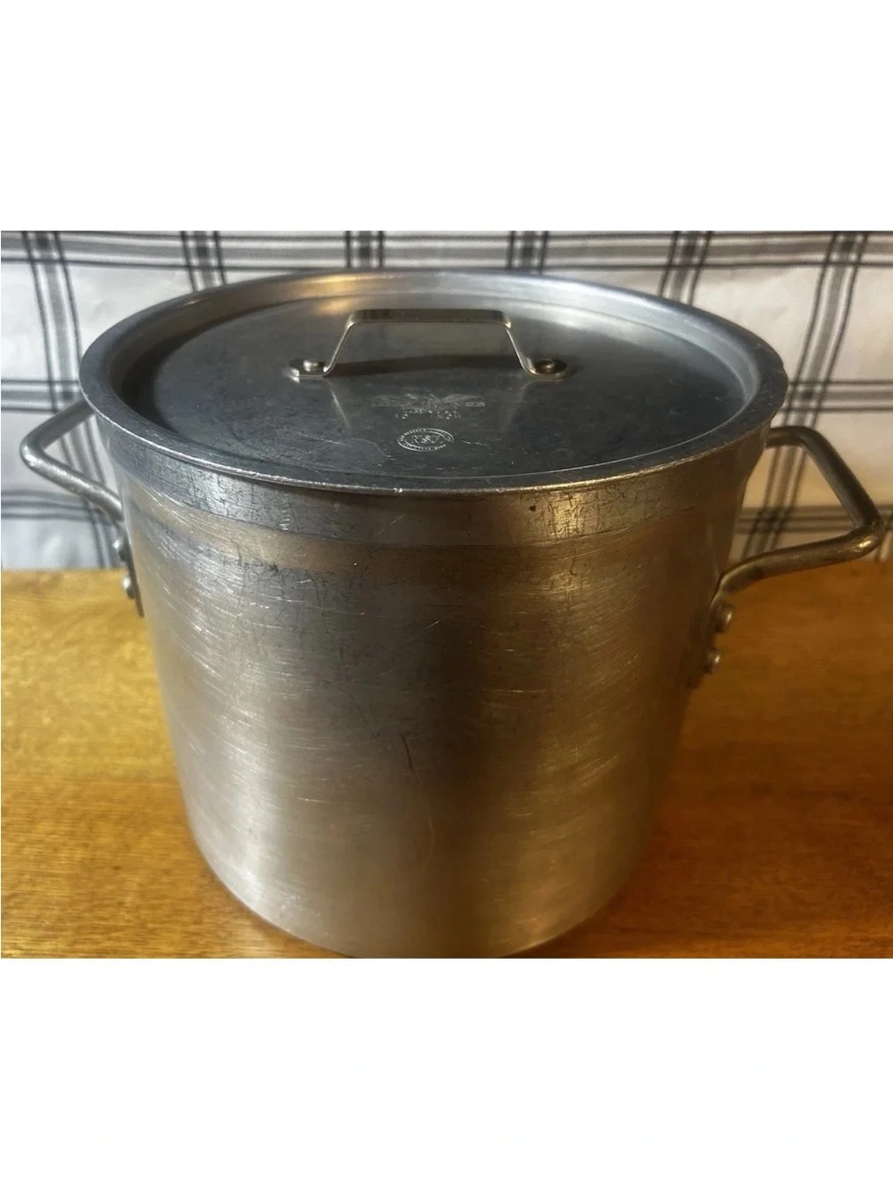 Eagleware Vintage Heavy-Duty Aluminum Stock Pot with Lid - Silver